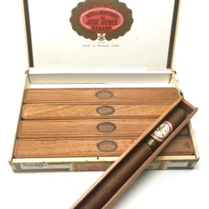 Hoyo de Monterrey Particulares Puro 25's FREESHOP
